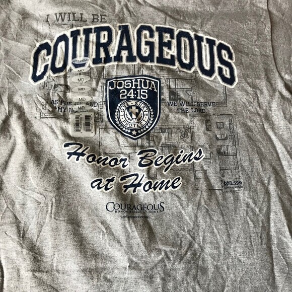 Men’s Courageous T-shirt Size Medium - Picture 2 of 5